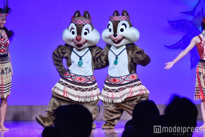 「ミッキーのレインボー・ルアウ」(C)モデルプレス