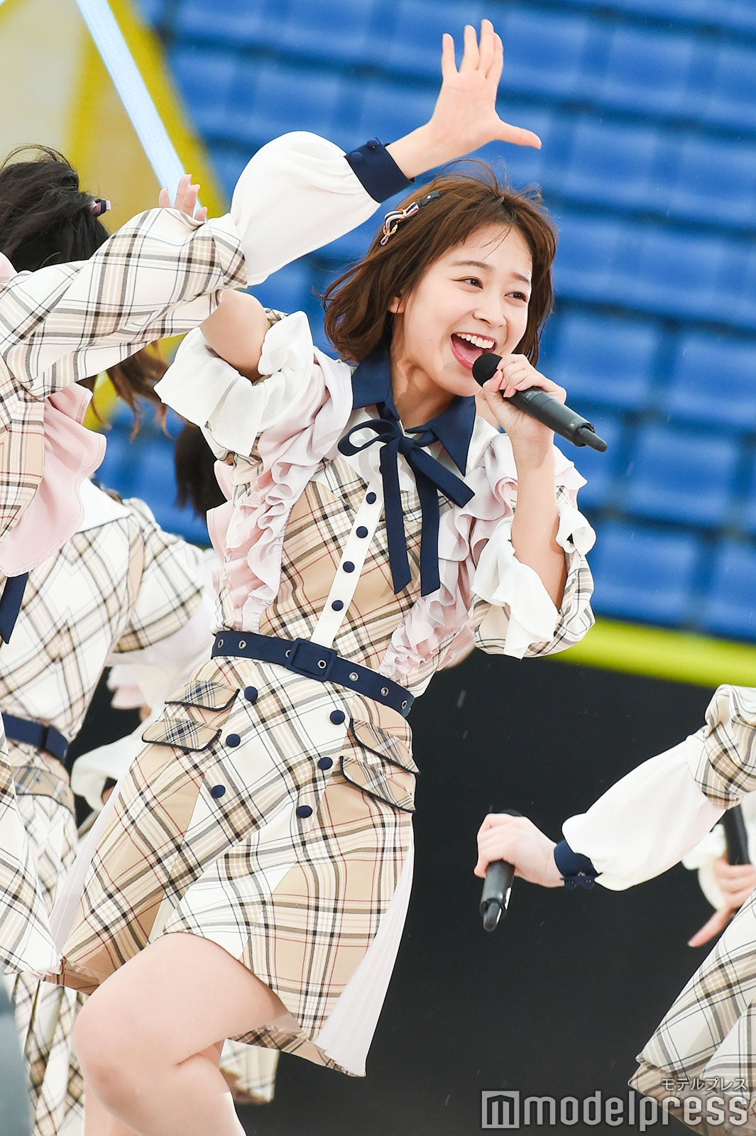 チーム8「AKB48グループ春のLIVEフェスin横浜スタジアム」（C）モデルプレス