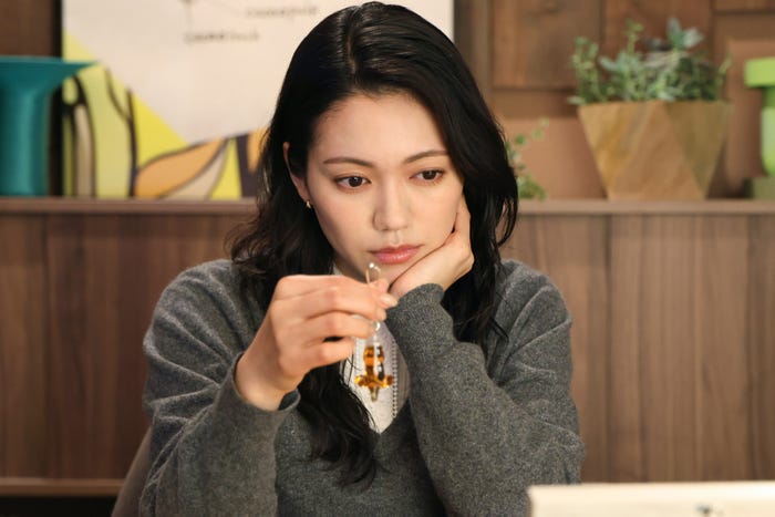 二階堂ふみ「Eye Love You」第2話より(C)TBS