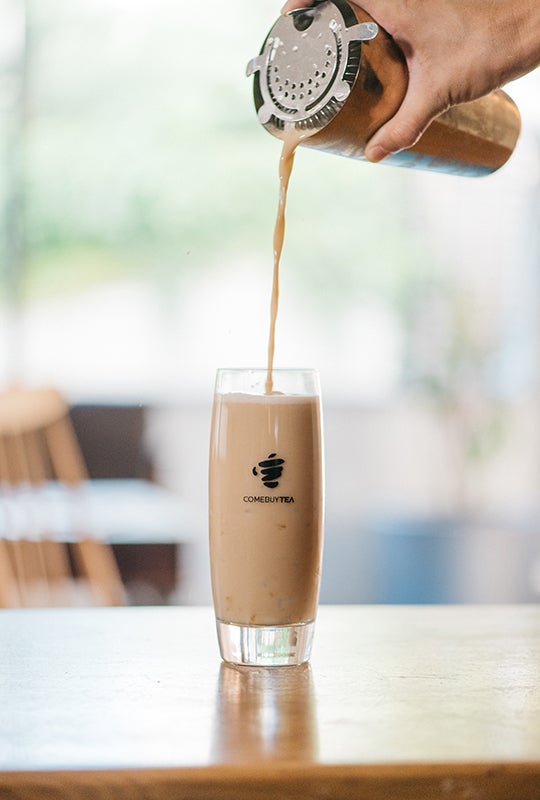 COMEBUYTEA／画像提供：TSUTAYA