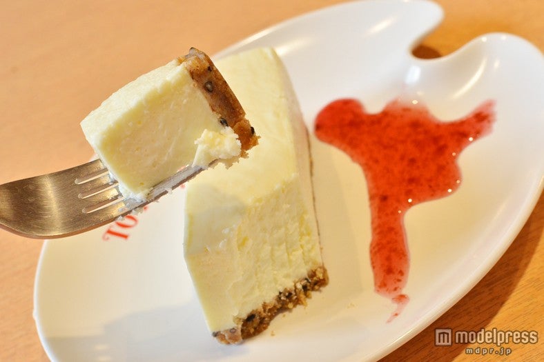 ごま胚芽クッキーが香ばしいケーキ