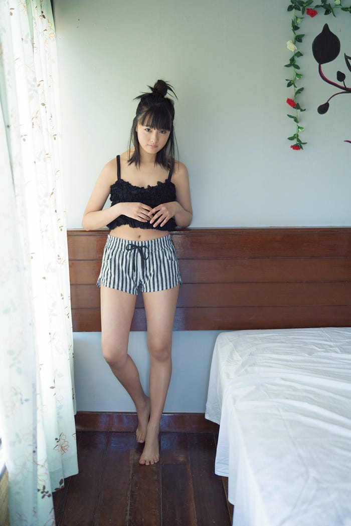 (撮影:佐藤佑一/発売元:東京ニュース通信社) 大友花恋(C)モデルプレス