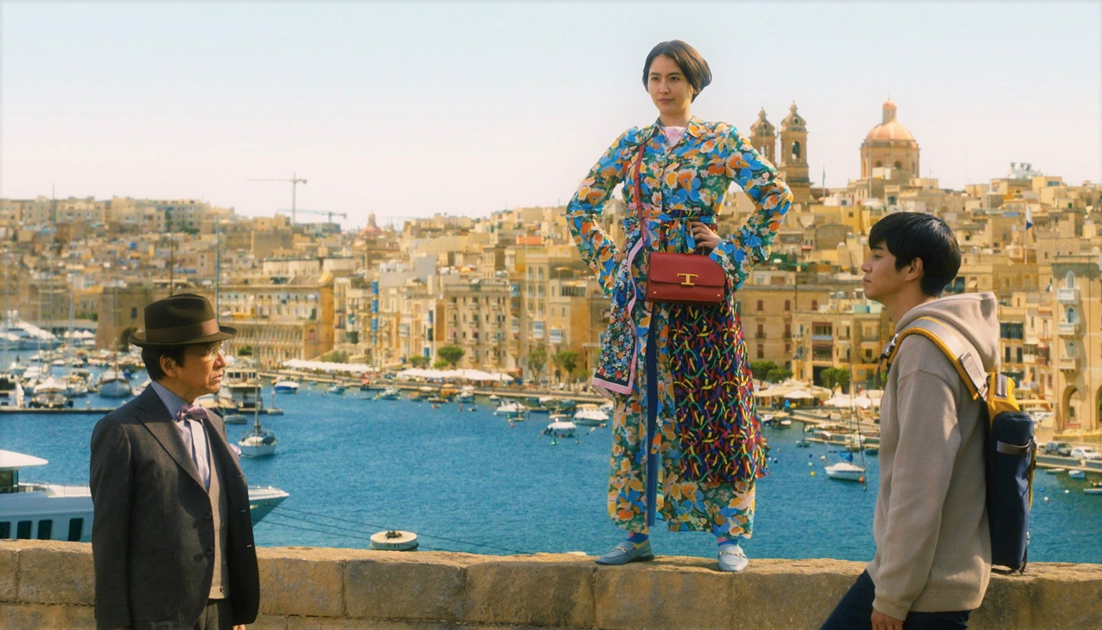 小日向文世、長澤まさみ、東出昌大（C）2022「コンフィデンスマンJP」製作委員会