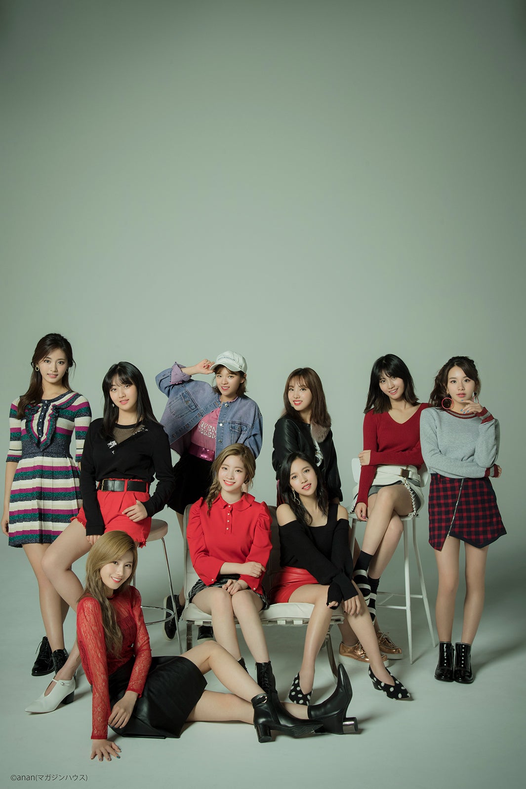 TWICE（画像提供：マガジンハウス）