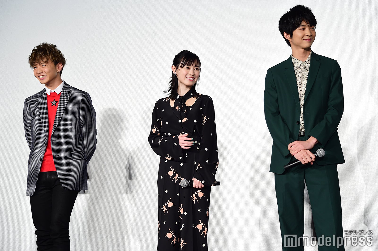 佐藤大樹、福原遥、鈴木仁 （C）モデルプレス