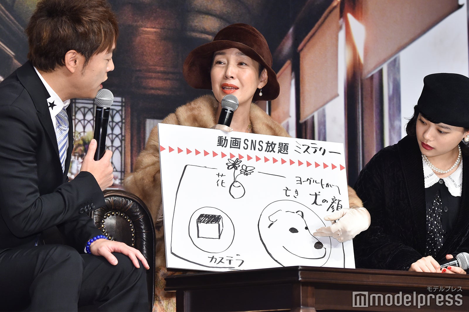 樋口可南子（中央） （C）モデルプレス