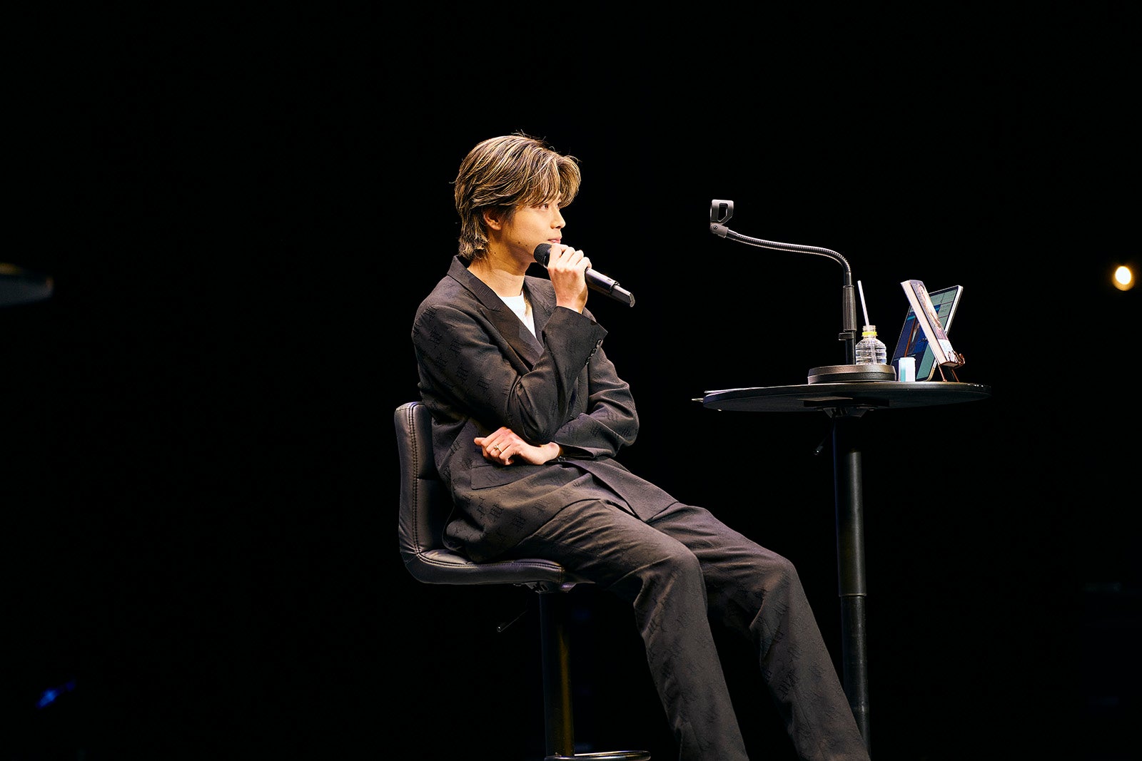 やまと／「聖域」講演会（C）飯岡拓也