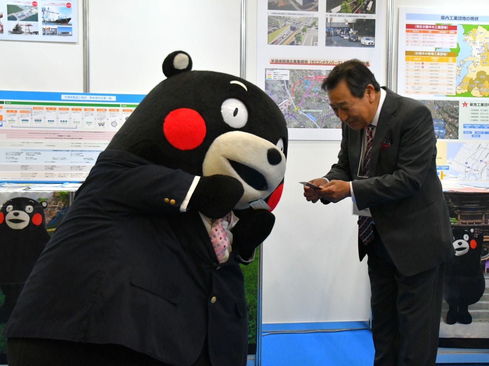 よろしくま=6月4日、東京都江東区