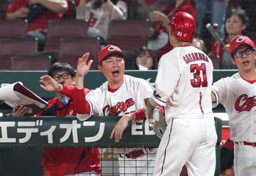 広島が2位・巨人との4連戦に3勝1敗 新井監督「先発含めてブルペン陣がよく粘ってくれた」計6投手のリレーでリード守る