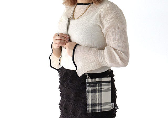 宝島社 大人のおしゃれ手帖12月号 ハリス 上品トート&ポシェット 宝島社の大人のおしゃれ手帖12月号のハリスの上品トート&ポシェット