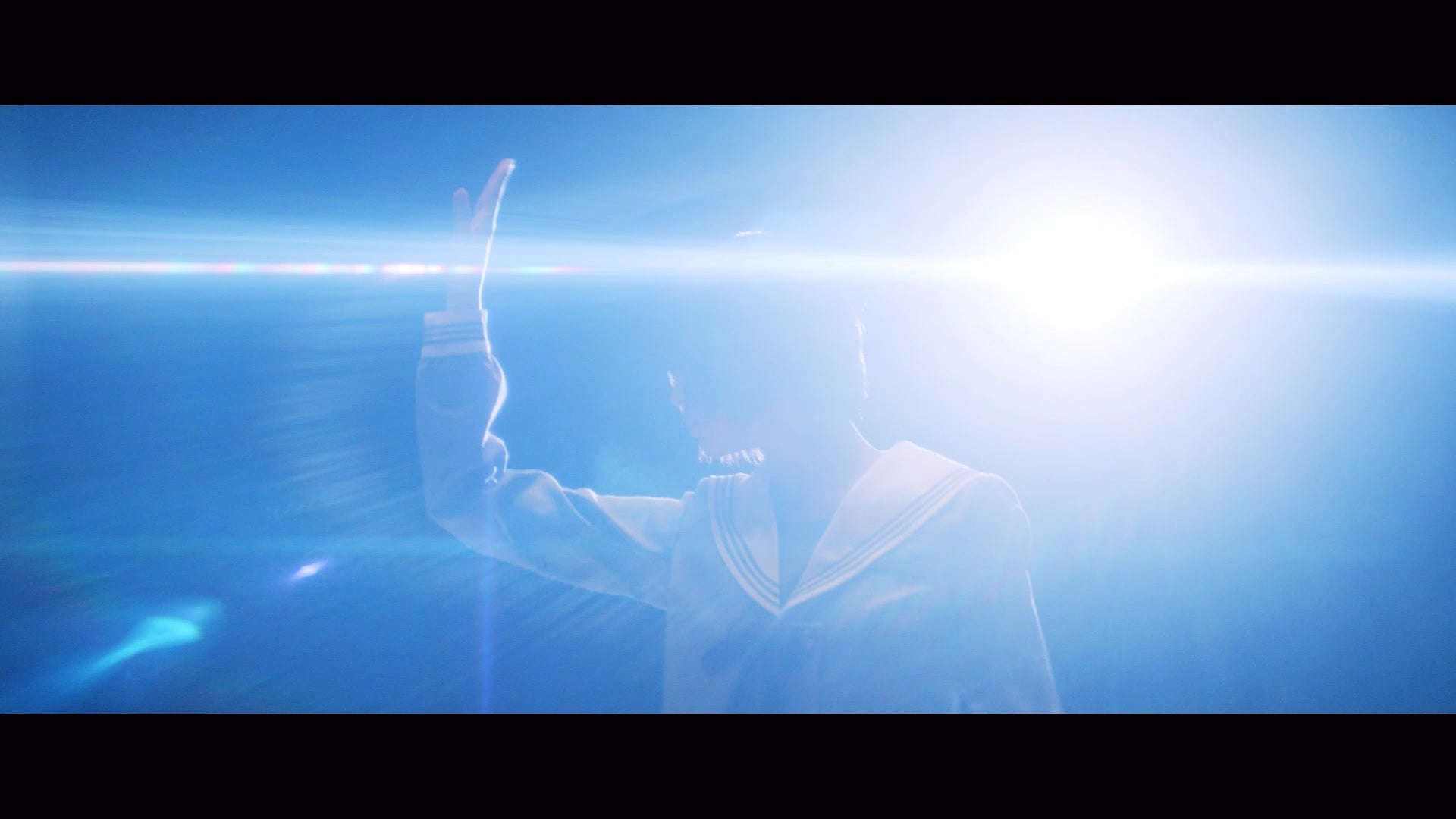 平手友梨奈「角を曲がる」MVより（提供画像）