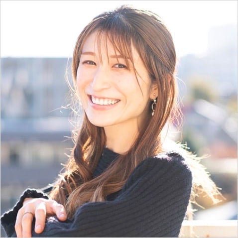 ‟ママグラビア”が支持される理由 前田敦子、おかもとまりが示す新しい価値観