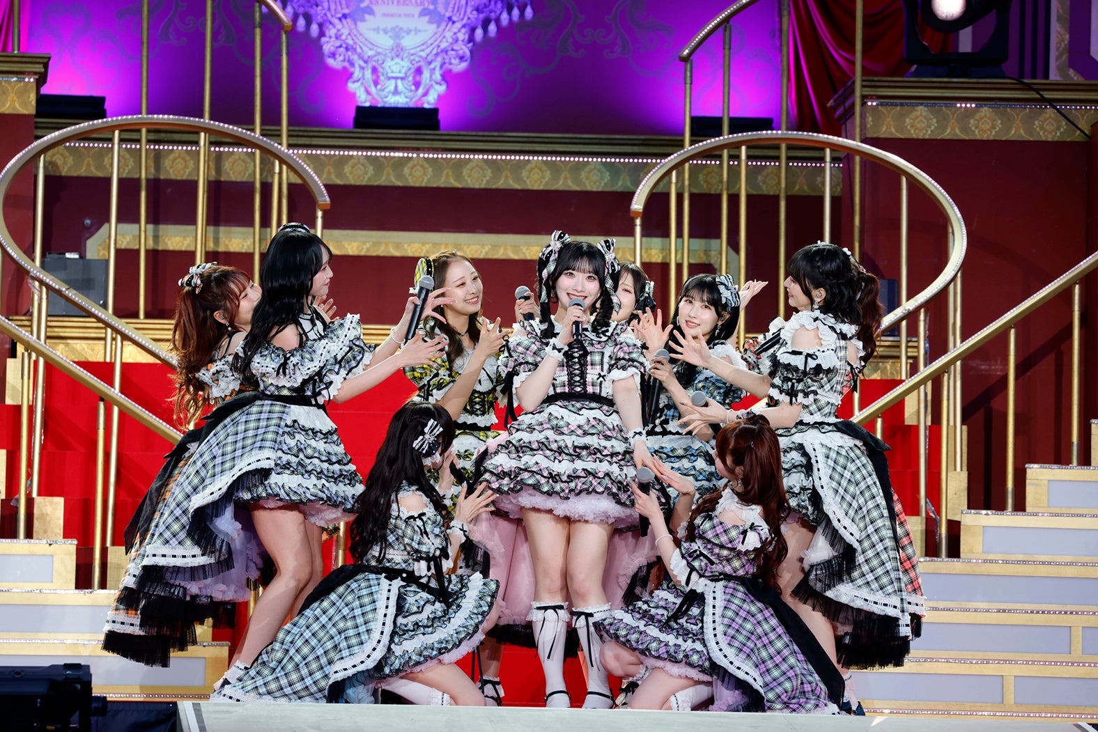 ＝LOVE（提供写真）