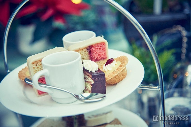 冬の間、アフターヌーンティーはハイティーと呼ばれる