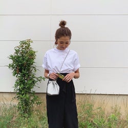 シンプルでも手抜きに見えない 無地tシャツのおしゃれ着こなしテク4選 モデルプレス