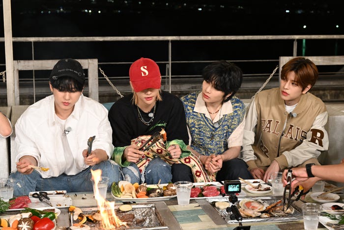 チャンビン、ヒョンジン、スンミン、アイエン(C)テレビ朝日