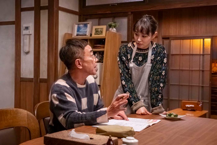 木梨憲武、奈緒「春になったら」第5話より(C)カンテレ