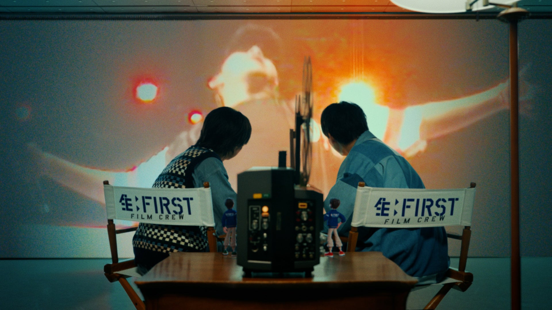 新WEBムービー「サン生と楽曲作ったよ」篇より（提供写真）