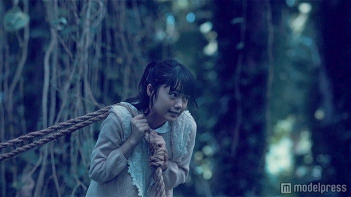 宮崎あおい/「earth music&ecology」新CM「運ぶ」篇より