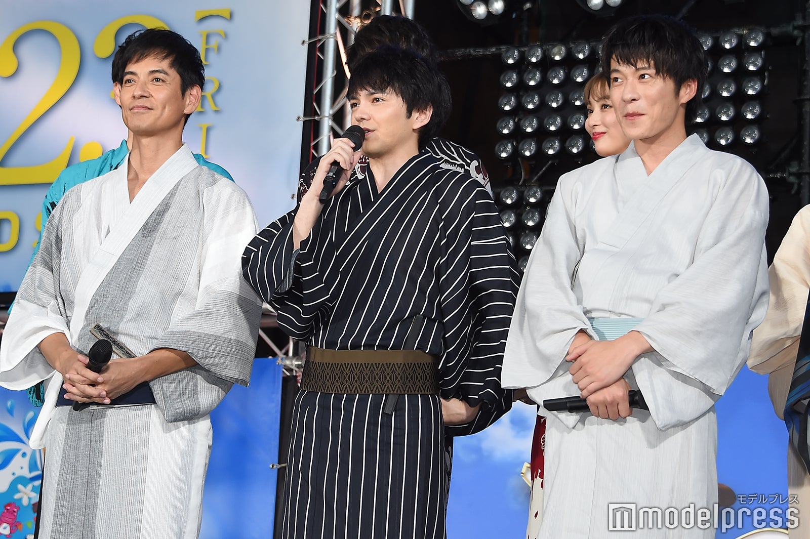 （左から）沢村一樹、林遣都、田中圭（C）モデルプレス