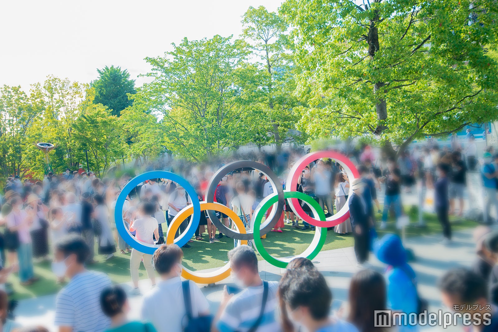 【東京オリンピック】開幕式直前　国立競技場付近に行列　五輪マーク撮影で人だかり＜東京オリンピック・パラリンピック＞