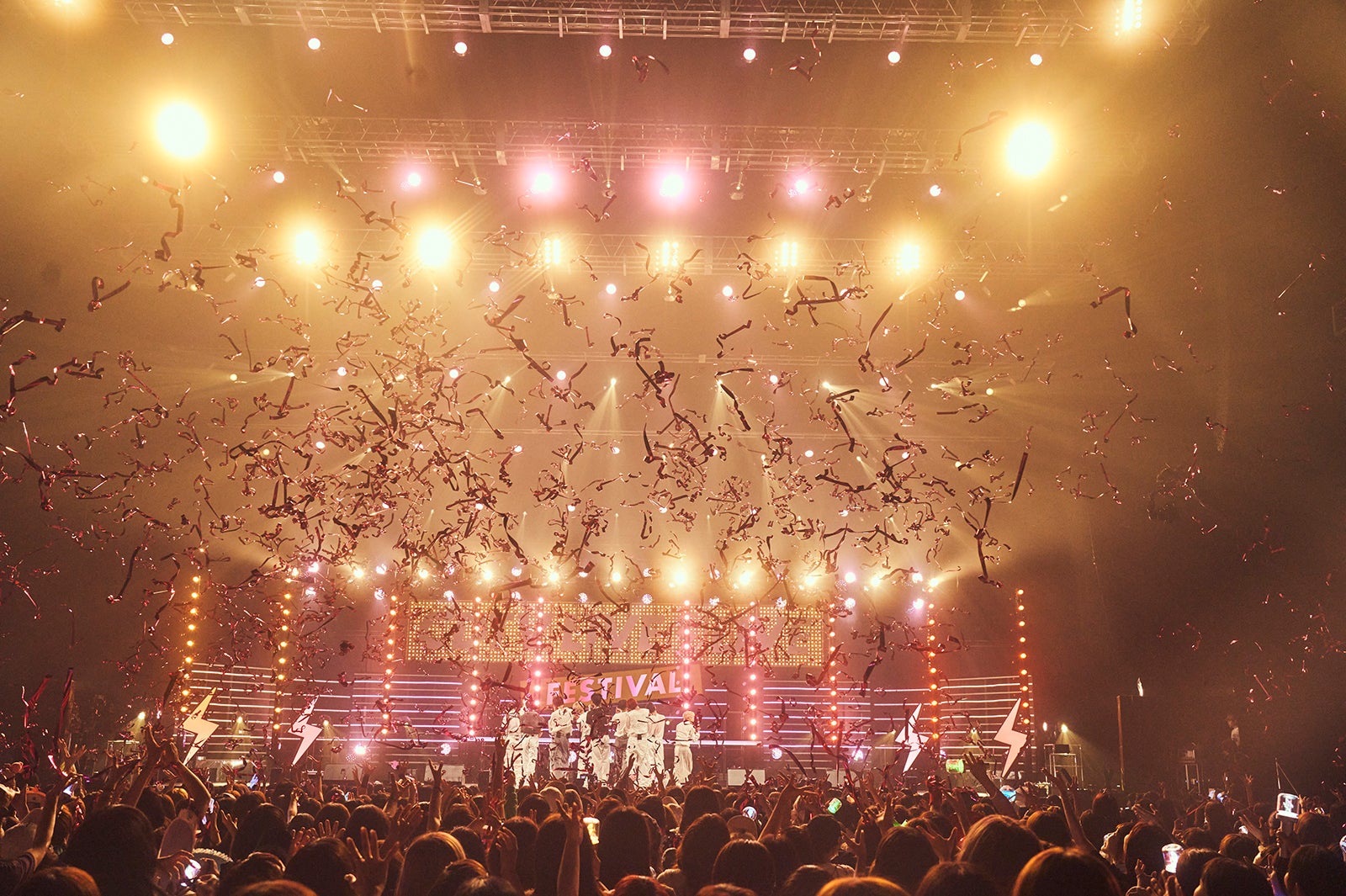 JO1（C）LAPONE Entertainment