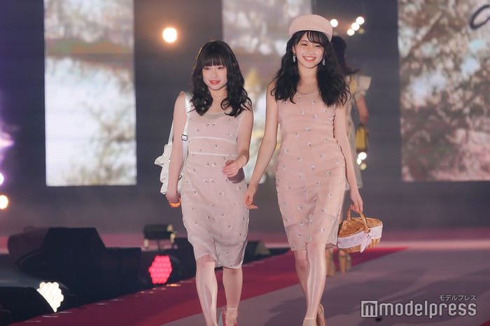 吉田凜音&久間田琳加(C)モデルプレス