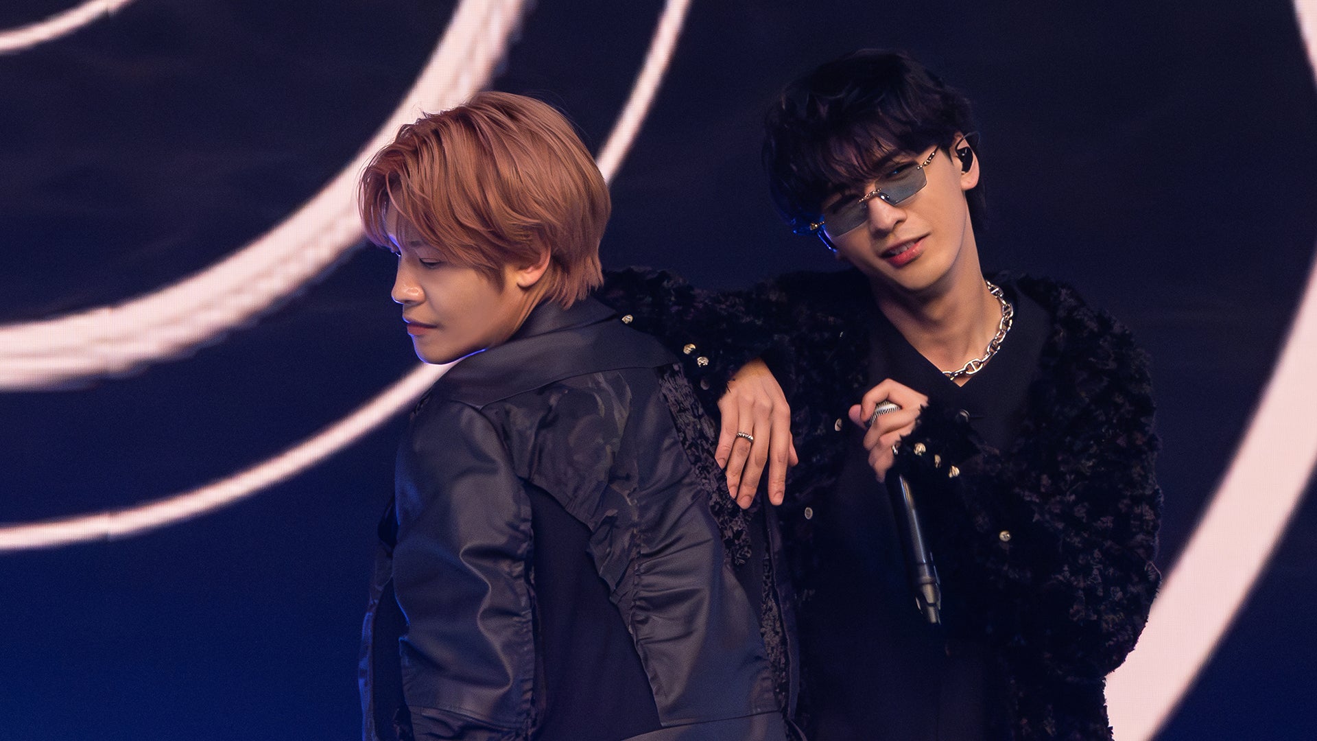 中間淳太、藤井流星（C）Storm Labels Inc.