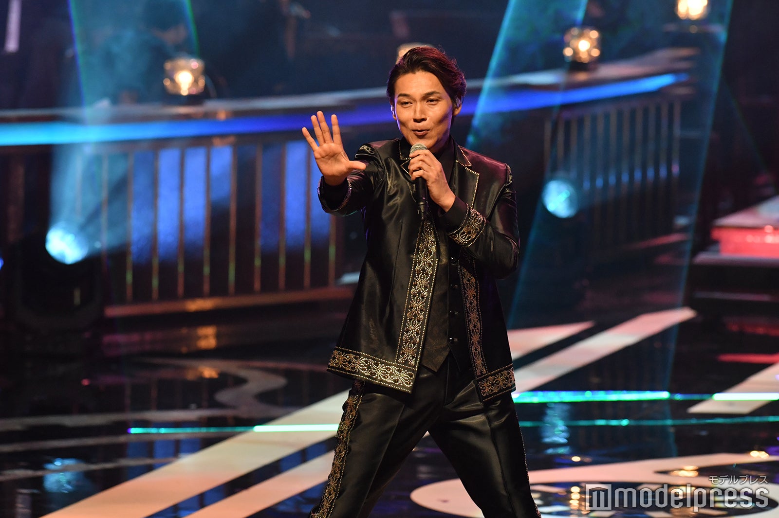 （C）モデルプレス