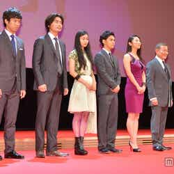(左より)三浦貴大、小澤征悦、忽那汐里、柳楽優弥、小池栄子、國村隼、滝藤賢一
