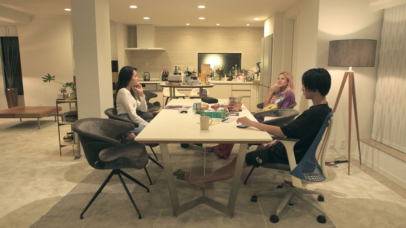 春花、花、流佳「TERRACE HOUSE TOKYO 2019-2020」24th WEEK（C）フジテレビ／イースト・エンタテインメント