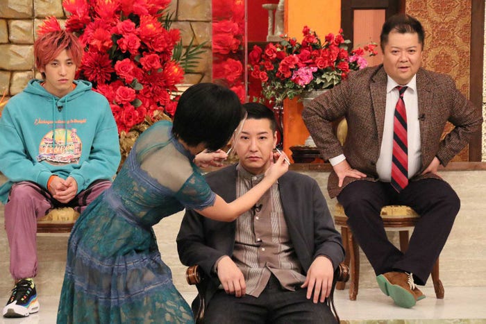 (上段左から)兼近大樹(EXIT)、小杉竜一(ブラックマヨネーズ)(下段)長田庄平(チョコレートプラネット)(C)フジテレビ