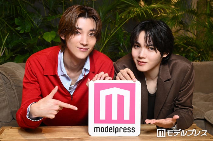 四坂亮翔、小泉光咲(C)モデルプレス