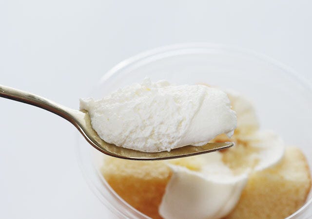 ローソン　シフォンケーキ