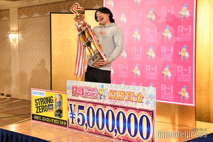 野田クリスタル(C)モデルプレス