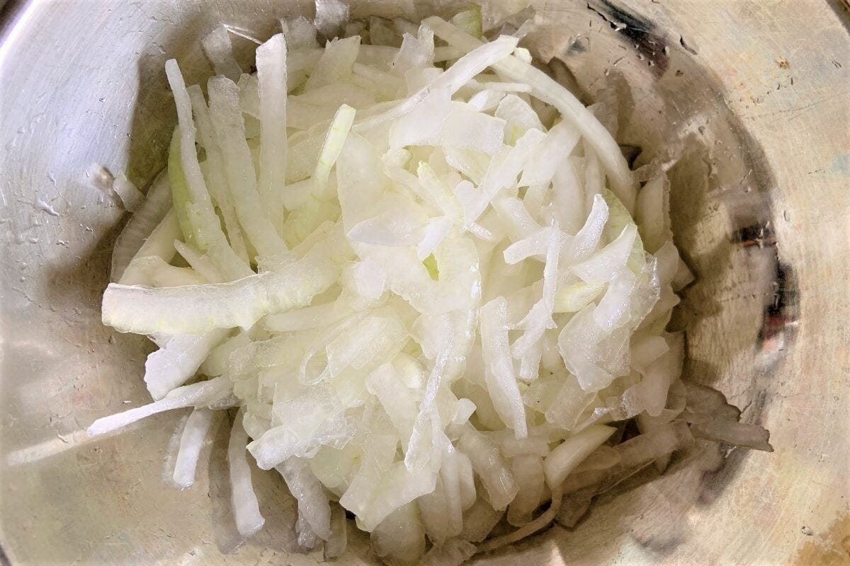 おかか玉ねぎ卵黄サラダ