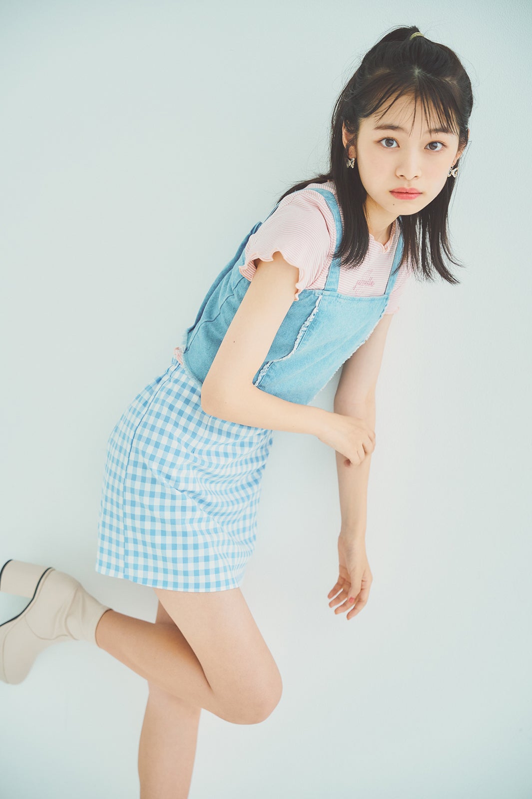 月島琉衣（C）Seventeen／集英社　撮影／千葉タイチ