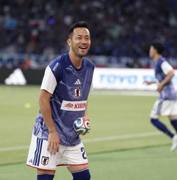 4年ぶり招集の吉田麻也が予告通り先発 主将も務める 開始10分までの起用予定 遠藤航も先発 アイスランド戦のスタメン発表 久保、冨安、板倉らも