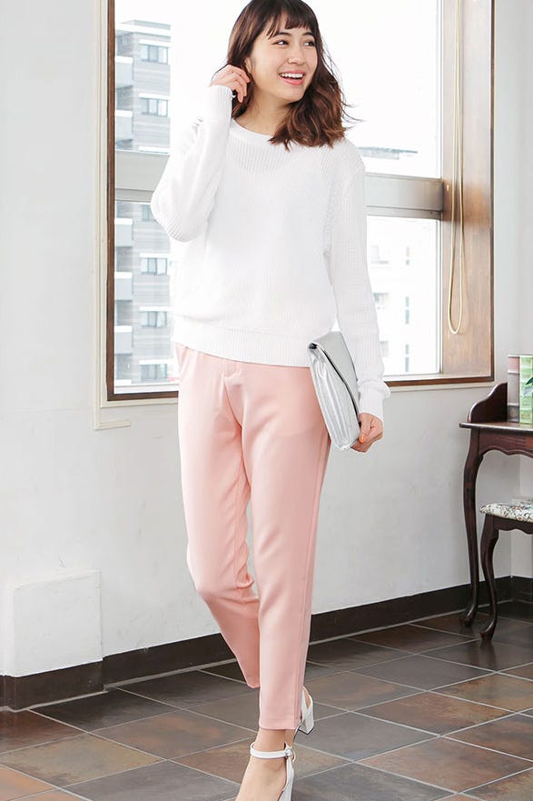 ベーシックツイル素材テーパードパンツ「神戸レタス」2,490円(税込)/画像提供:神戸レタス