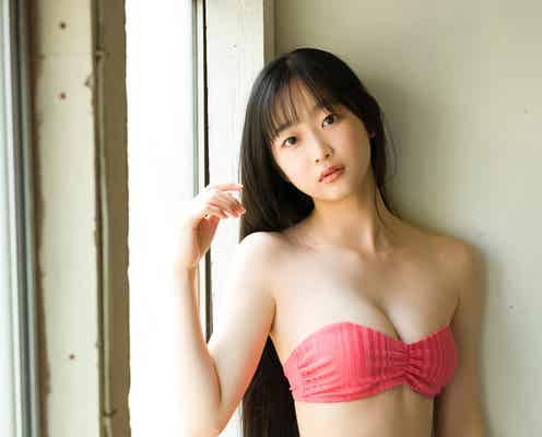 少女歌劇団ミモザーヌ・ちばひなの、チューブトップビキニで豊満バスト溢れる