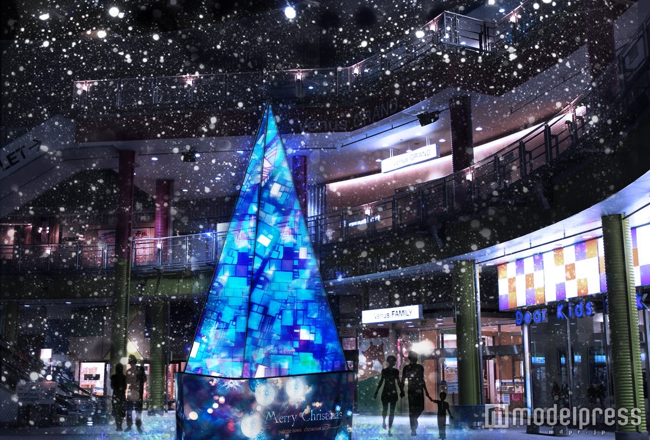 「FROZEN STAINEDGLASS」モチーフツリー／画像提供：森ビル