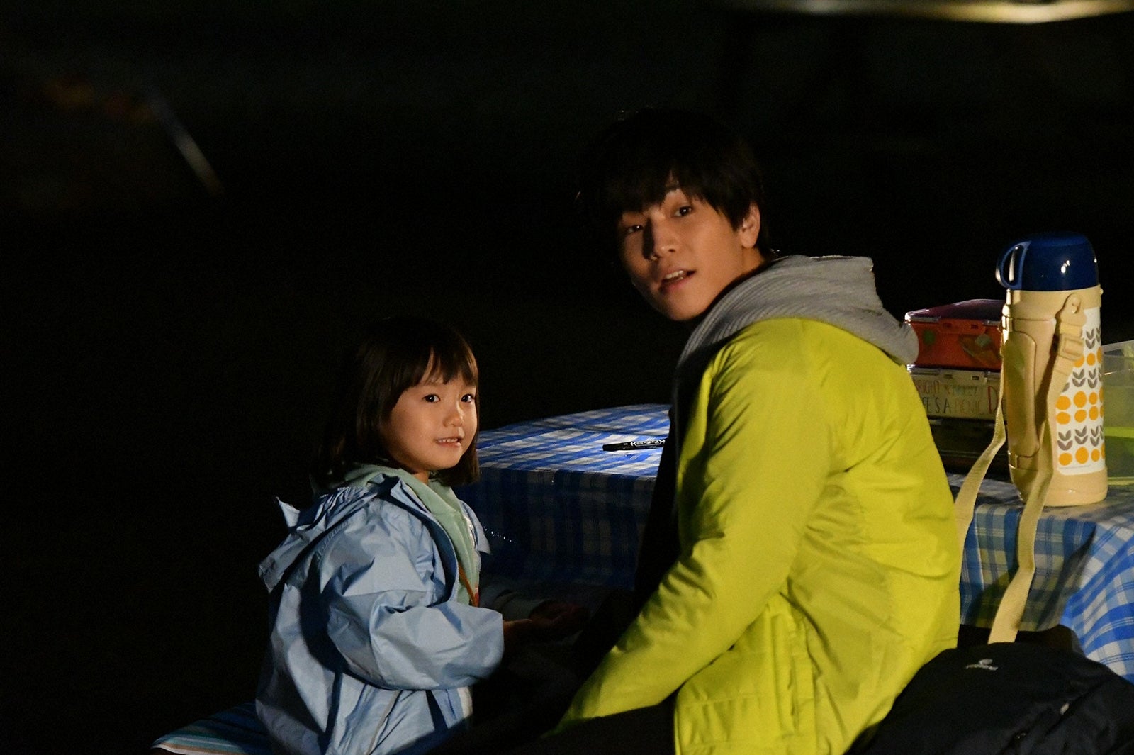 稲垣来泉、岩田剛典「砂の塔～知りすぎた隣人」第6話・場面カット（C）TBS