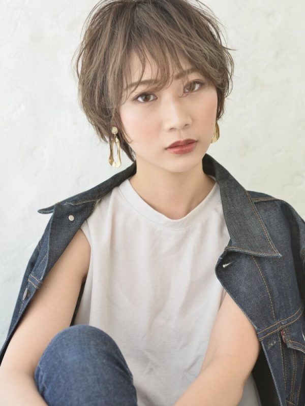 ベース型さんの悩みは前髪でカバーできる 隠すだけじゃない綺麗見えスタイル モデルプレス ベース型さんの悩みは前髪でカバーできる 隠すだけじゃない綺麗見えスタイル モデルプレス