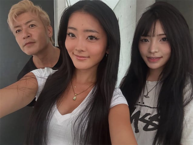 つるの剛士、長女＆次女と仲良し親子ショットを公開「美しすぎる姉妹」「みんな可愛い」の声
