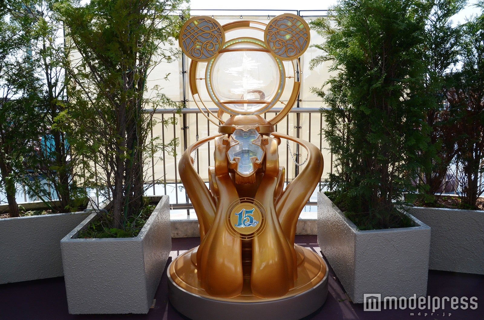 クリスタルポイント／「東京ディズニーシー15周年“ザ・イヤー・オブ・ウィッシュ”」（C）モデルプレス