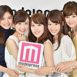 （左から）天野一菜さん、十代田奈菜さん、相澤里咲さん、田中陽南さん、片田亜莉紗さん（C）モデルプレス