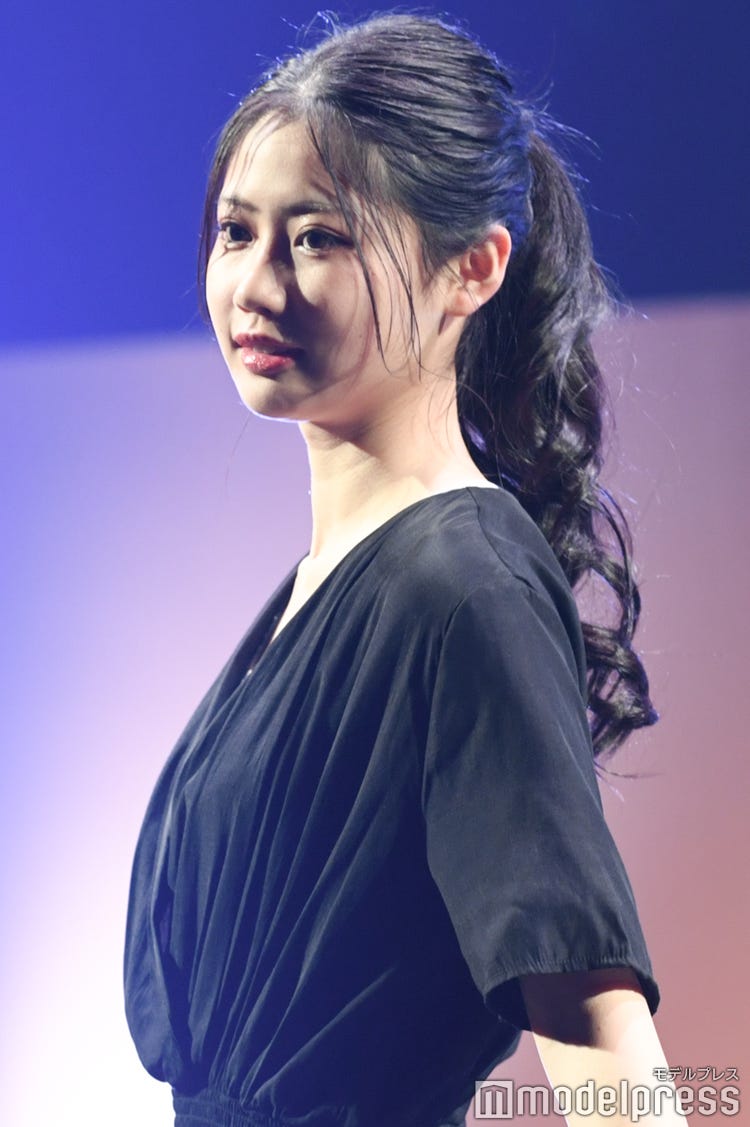 日本一かわいい女子高生 千葉雪乃 モノトーンスタイルで堂々ランウェイ Tgc Teen 22 Fukuoka モデルプレス 日本一かわいい女子高生 千葉雪乃 モノトーンスタイルで堂々ランウェイ Tgc Teen 22 Fukuoka モデルプレス