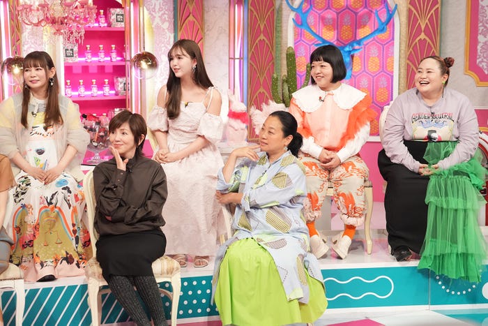 中川翔子、渡辺満里奈、藤田ニコル、いとうあさこ、おかずクラブ(C)日本テレビ
