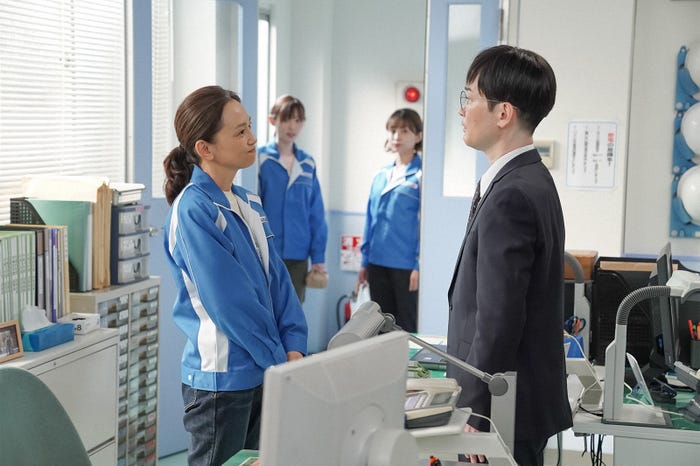 永作博美、中村靖日/「舞いあがれ!」第68話(C)NHK