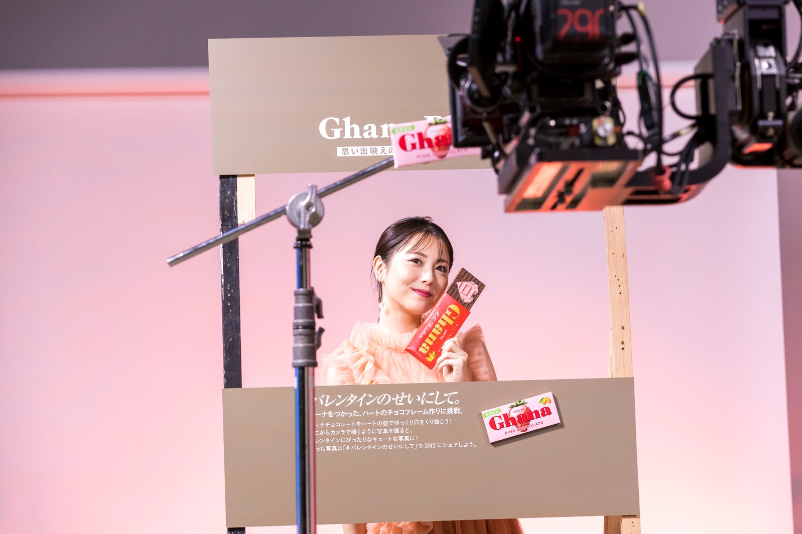 浜辺美波／メイキング（提供写真）